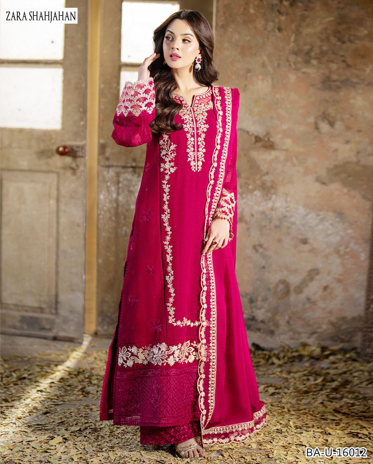 Zarah shahjahan Lawn 3 pc embroidery suit